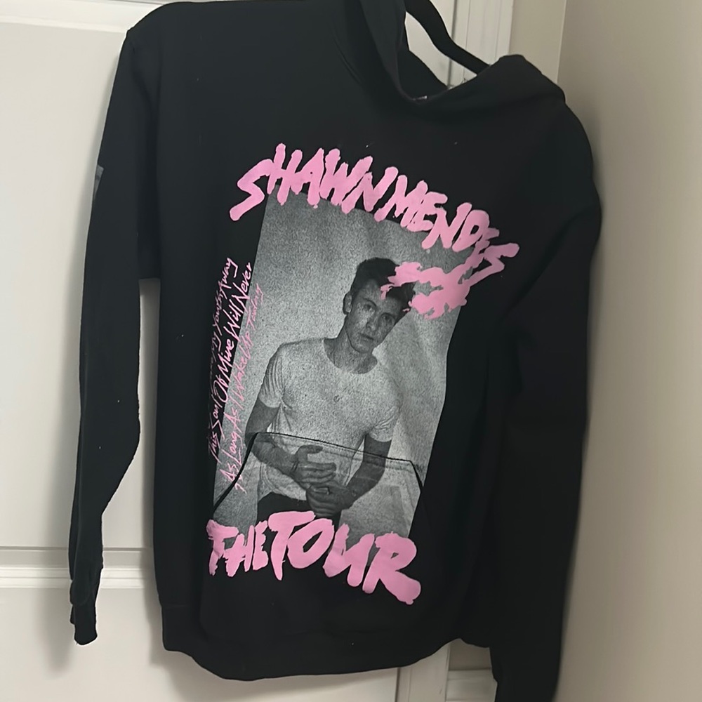Shawn Mendes Tour Sweatshirt